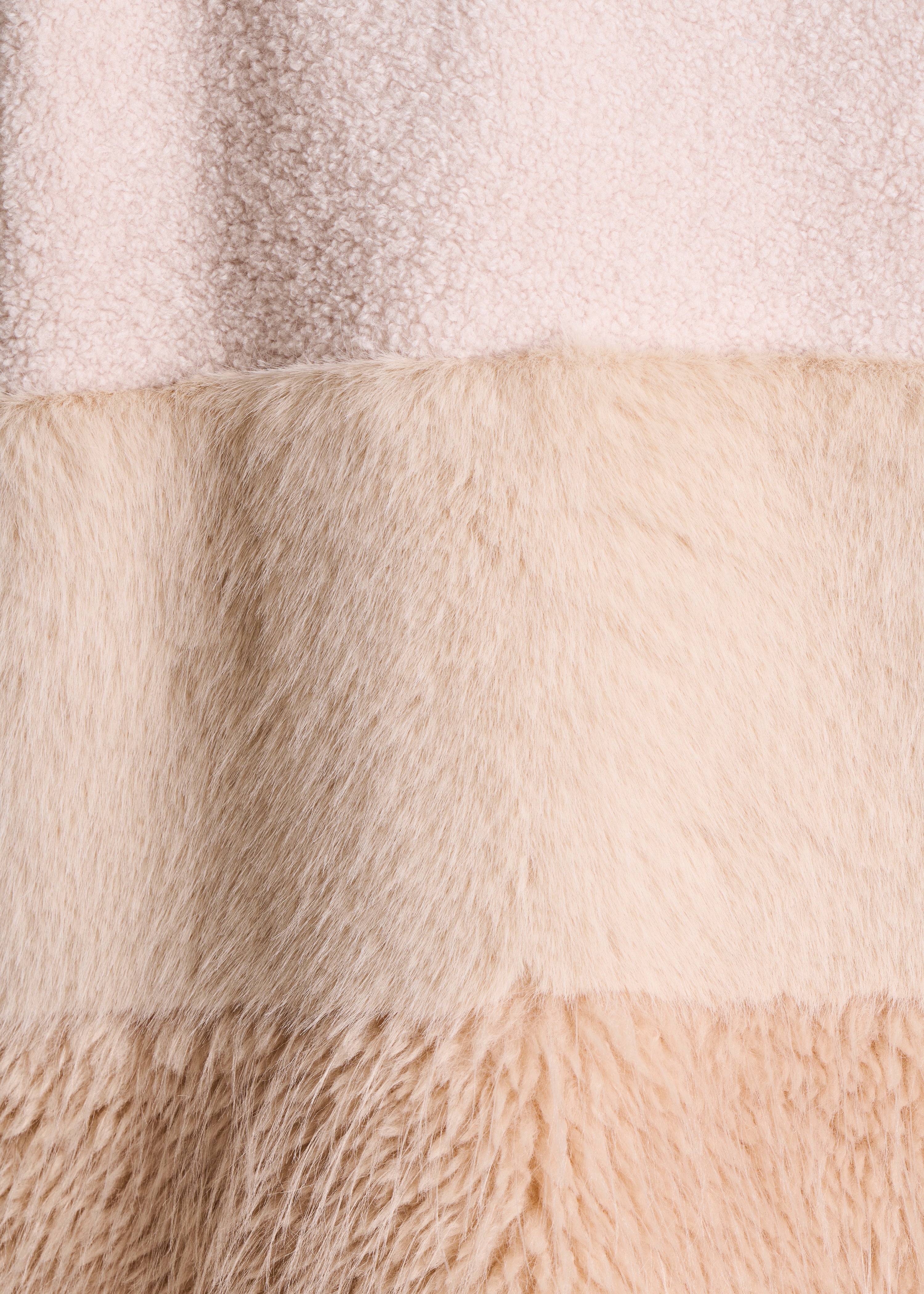 Ecru patchwork imitatiebontjas met lange mouwen